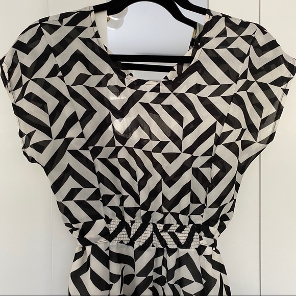 NWT Black & White Striped Dress - Picture 5 of 12